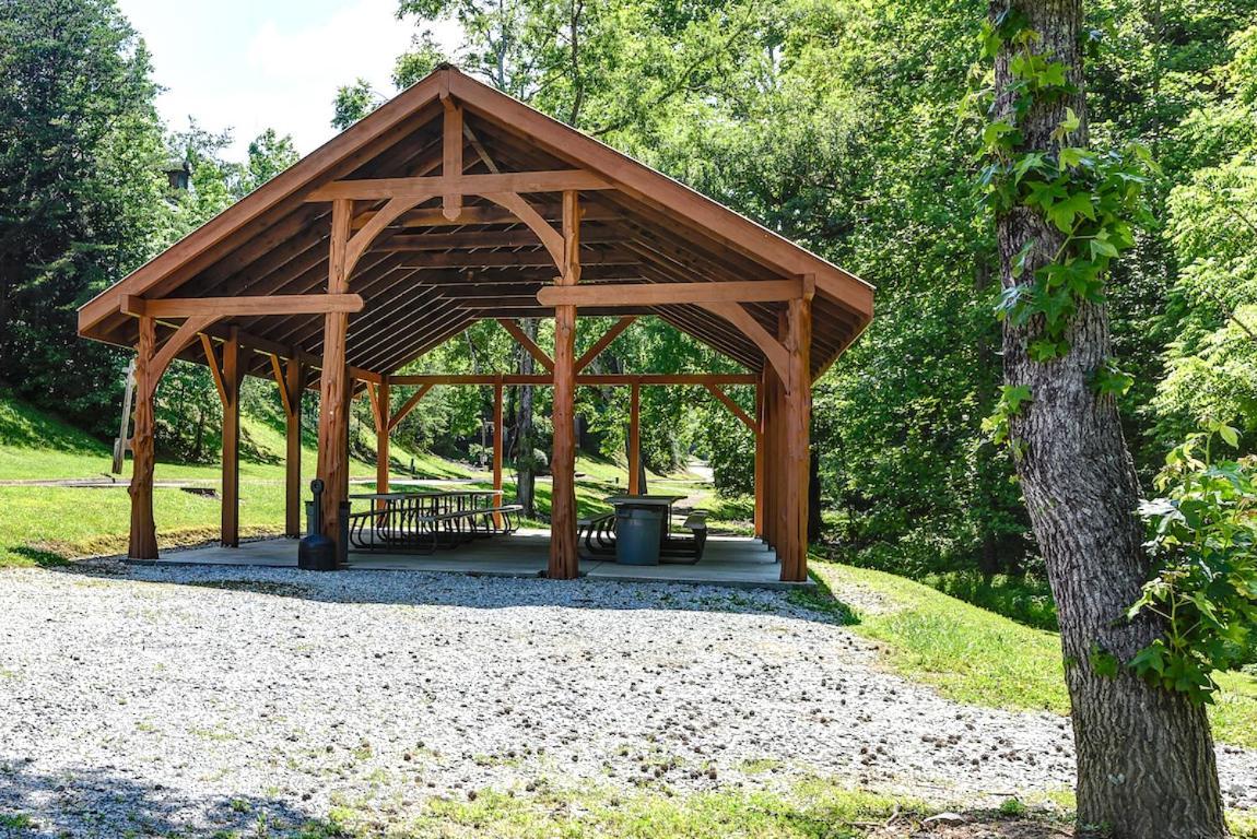 Woodland Escape Villa Пиджен Фордж Екстериор снимка